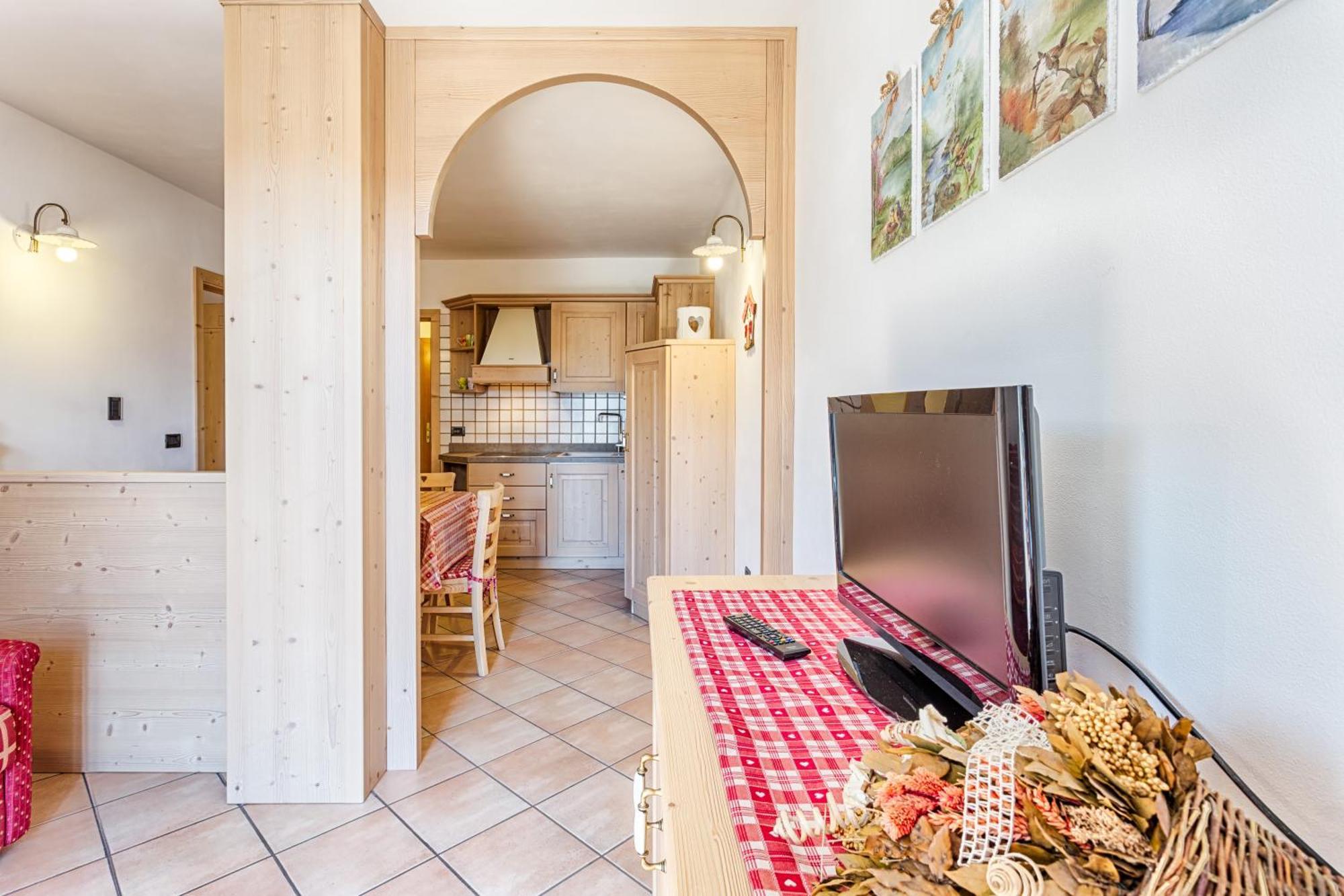 Residence Ronchi Molveno Eksteriør billede