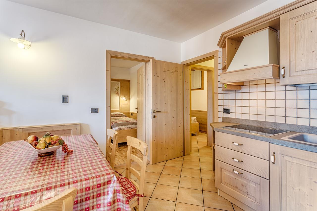 Residence Ronchi Molveno Eksteriør billede